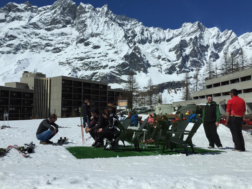 Apartahotel Base Camp Alpine