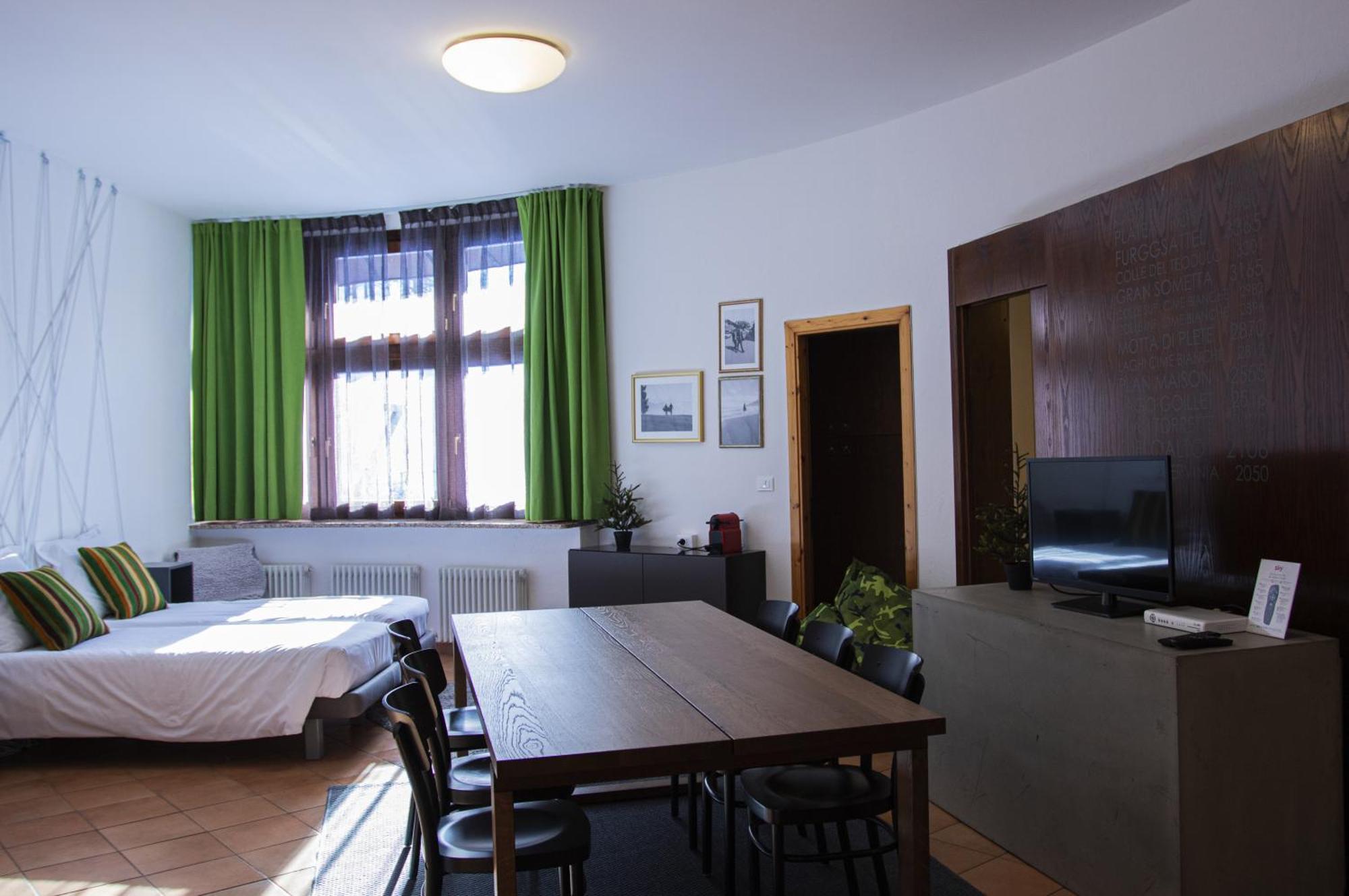 Base Camp Alpine Apartahotel *
