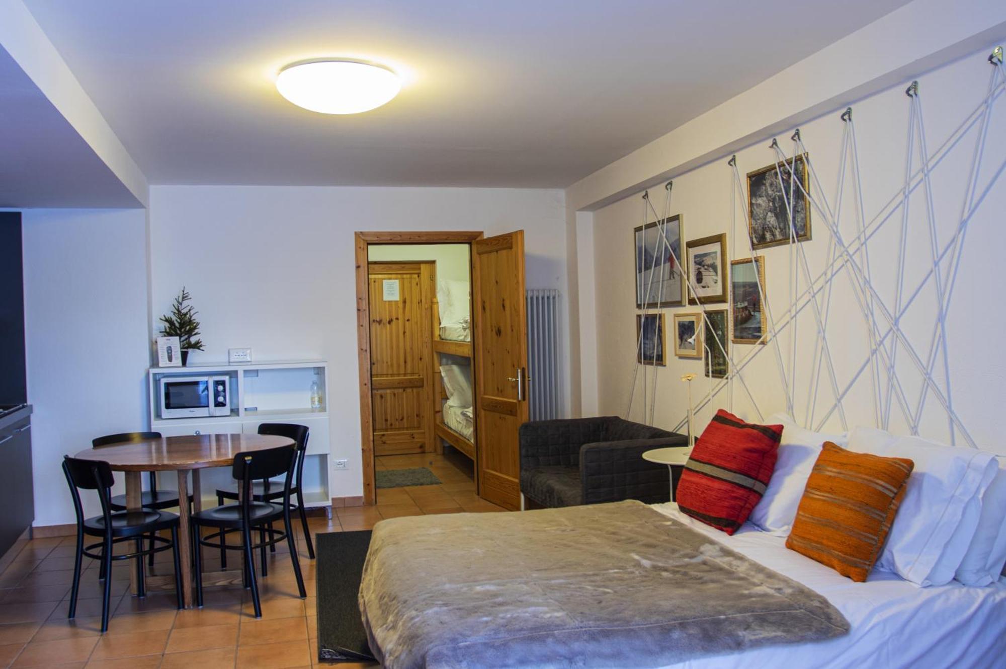 Base Camp Alpine Breuil-Cervinia